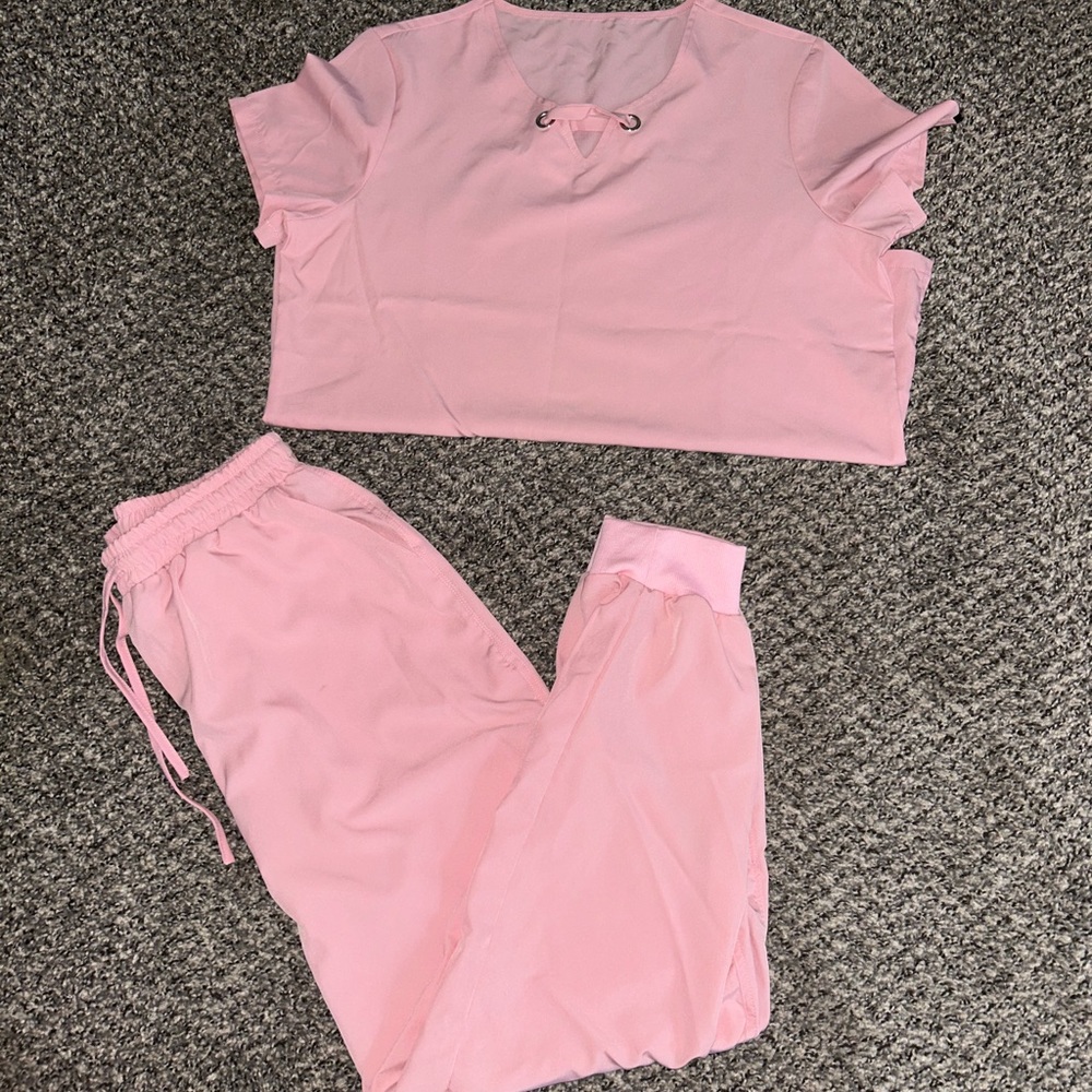 Women’s Scrubs